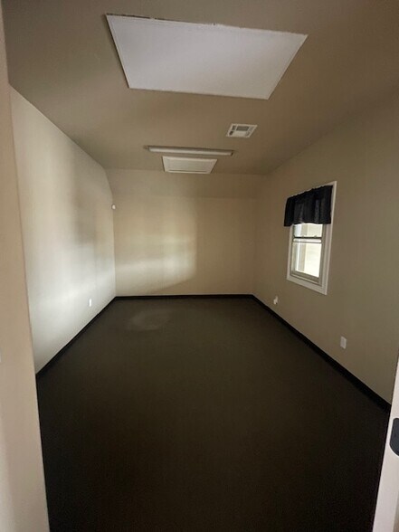 More Photos Of 22428 E 71st St, Broken Arrow Freestanding For Sale