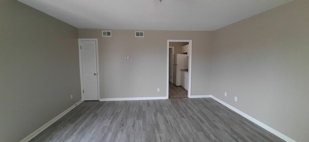 More Photos Of 217 & 219 8th St SW, Decatur Apartments For Sale