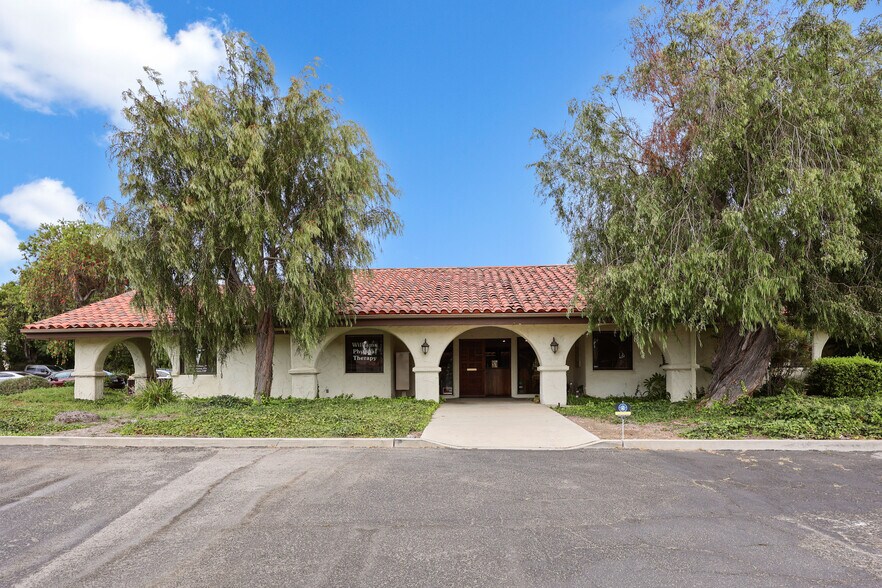 More Photos Of 970 Petit Ave, Ventura Medical For Sale