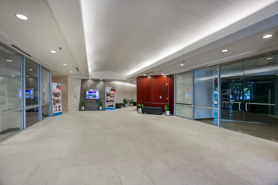 More Photos Of 4222 E Thomas Rd, Phoenix Medical For Sale