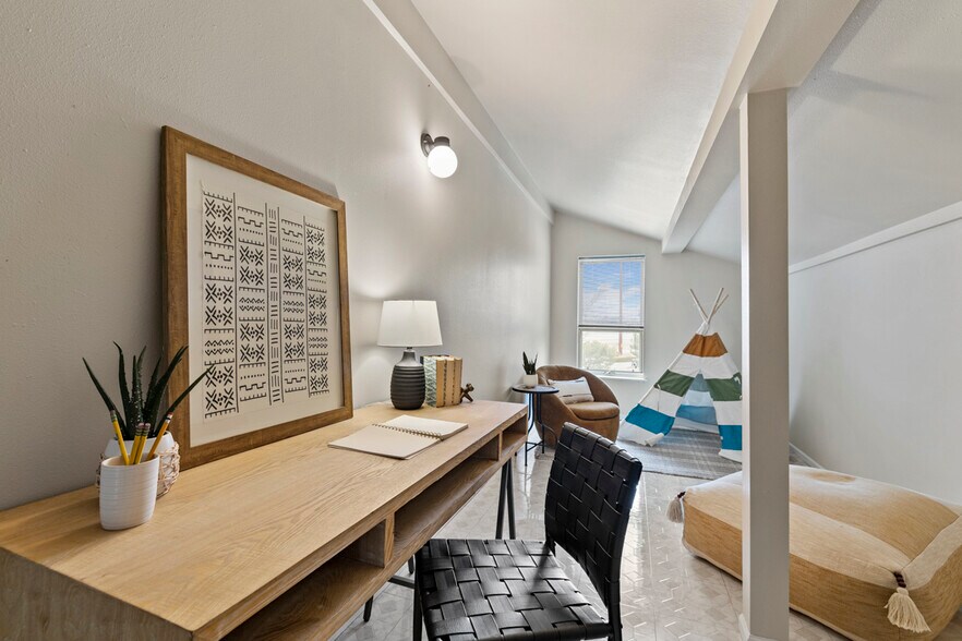 More Photos Of 7690 Carlson Ct, Fort Collins Warehouse For Sale