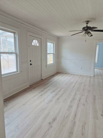 More Photos Of 4104 Old Austell Rd, Powder Springs Office For Lease