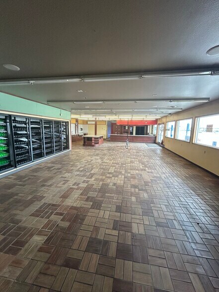 More Photos Of 1825 E Main St, Reedsburg Convenience Store For Sale