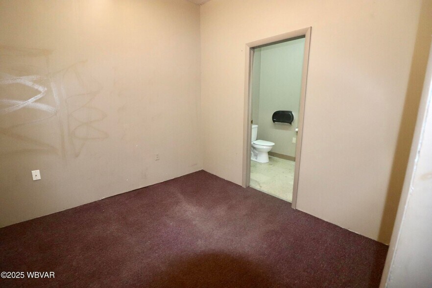 More Photos Of 802 W Southern Ave, South Williamsport Warehouse For Sale