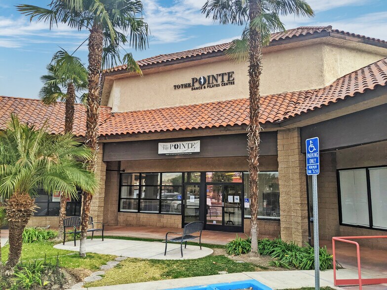 More Photos Of 23120-23130 Lyons Ave, Santa Clarita Unknown For Lease