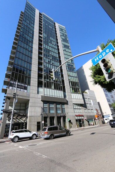 More Photos Of 801 S Hope St, Los Angeles Apartments For Lease