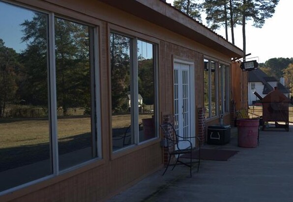 More Photos Of 700 Russenberger Rd, Little Rock Bar For Sale