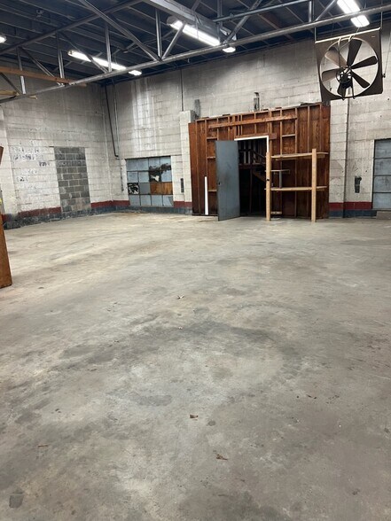 More Photos Of 1009 E Georgia Ave, Ruston Office For Lease