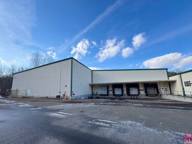 Primary Photo Of 965 W Main St, Branford Warehouse For Lease