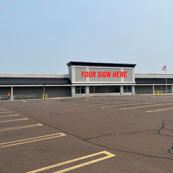 More Photos Of 701-755 S West End Blvd, Quakertown Unknown For Lease