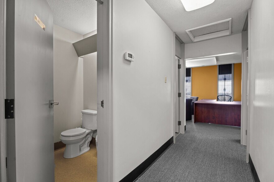 More Photos Of 401 N James St, Goldsboro Medical For Sale