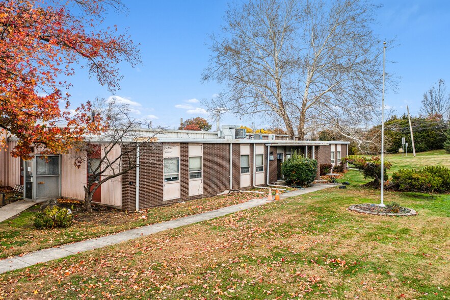 More Photos Of 680 Colwell Ln, Conshohocken Manufacturing For Lease