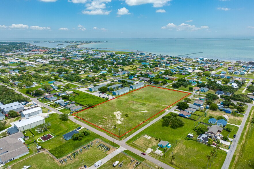 More Photos Of 1004 S Young St, Rockport Land For Sale