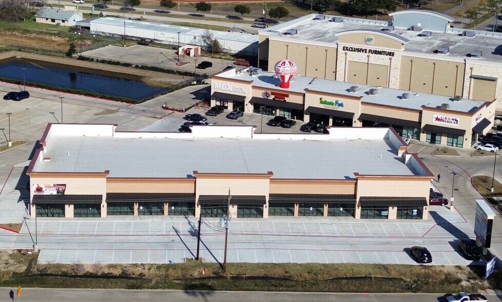 More Photos Of 25414 Northwest Fwy, Cypress Unknown For Lease