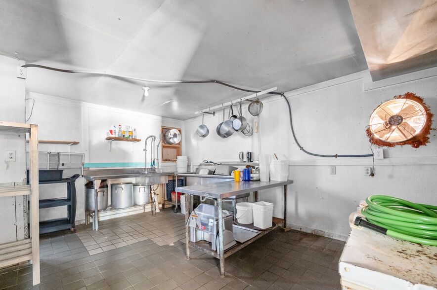 More Photos Of 1710 Second St, Pleasanton Restaurant For Sale