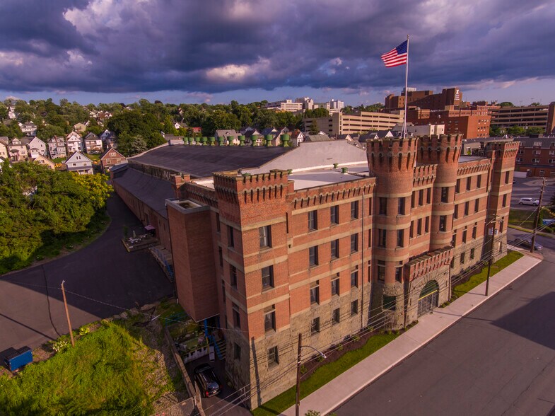 More Photos Of 900 Adams Ave, Scranton Specialty For Lease