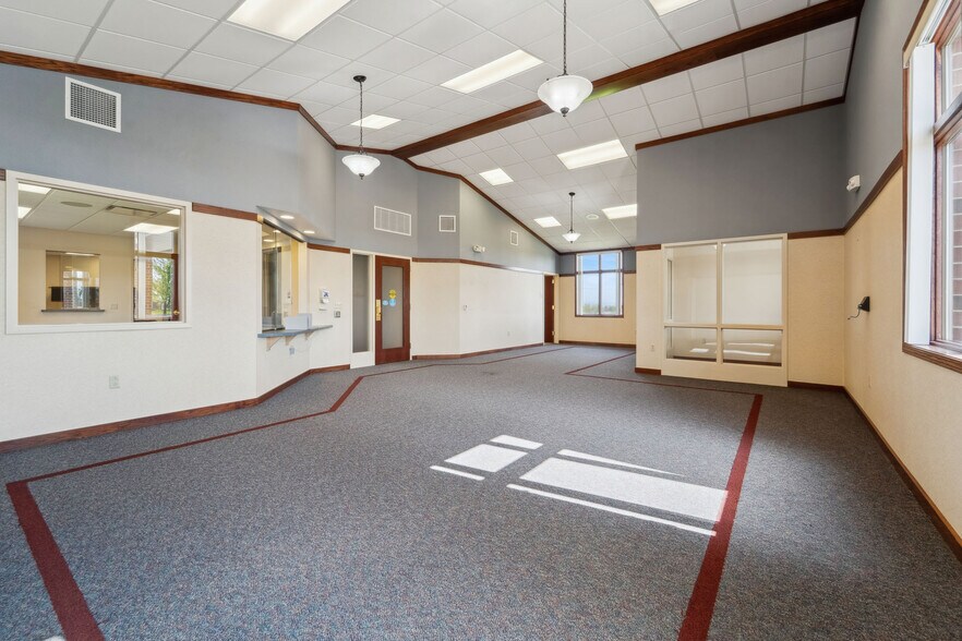 More Photos Of 790 Eastgate Dr, Ripon Medical For Sale