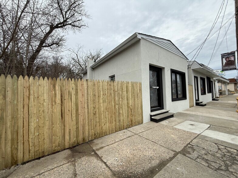 More Photos Of 216 S Black Horse Pike, Blackwood Storefront For Lease