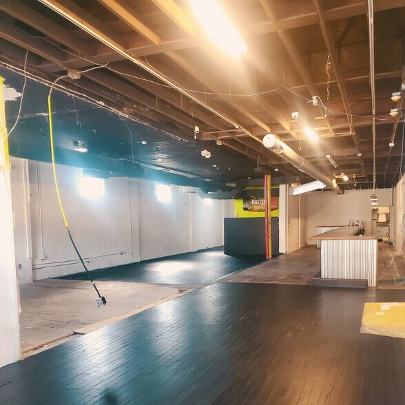 More Photos Of 331-333 Cleveland Ave NW, Canton Restaurant For Sale