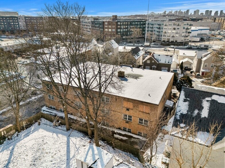 More Photos Of 238 Chelsea St, Everett Apartments For Sale