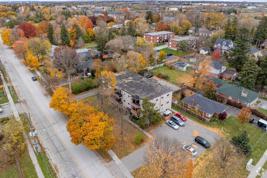 Primary Photo Of 102 Front St E, Whitby Apartments For Sale