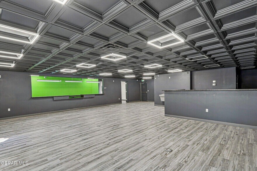 More Photos Of , Sunland Park Flex For Sale