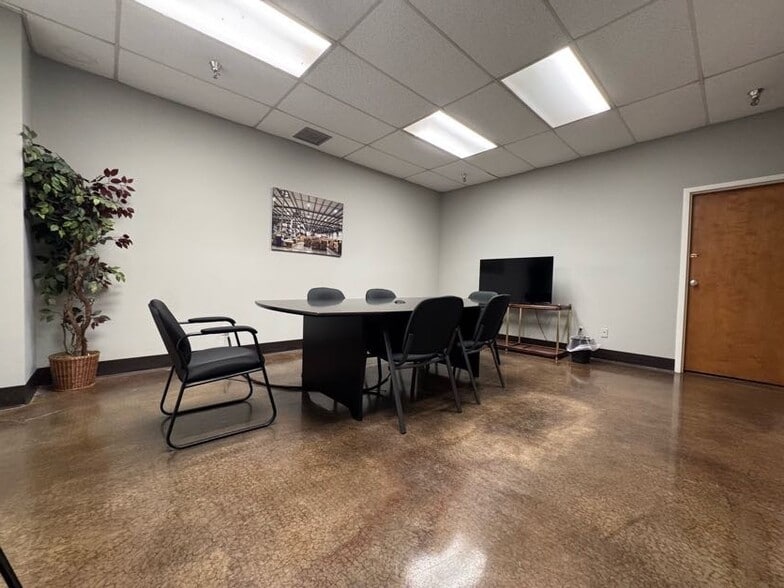 More Photos Of 107 Walter Davis Dr, Birmingham Warehouse For Sale