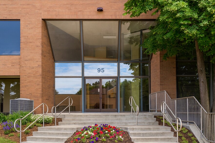 More Photos Of 95 W 100 S, Logan Office Residential For Lease