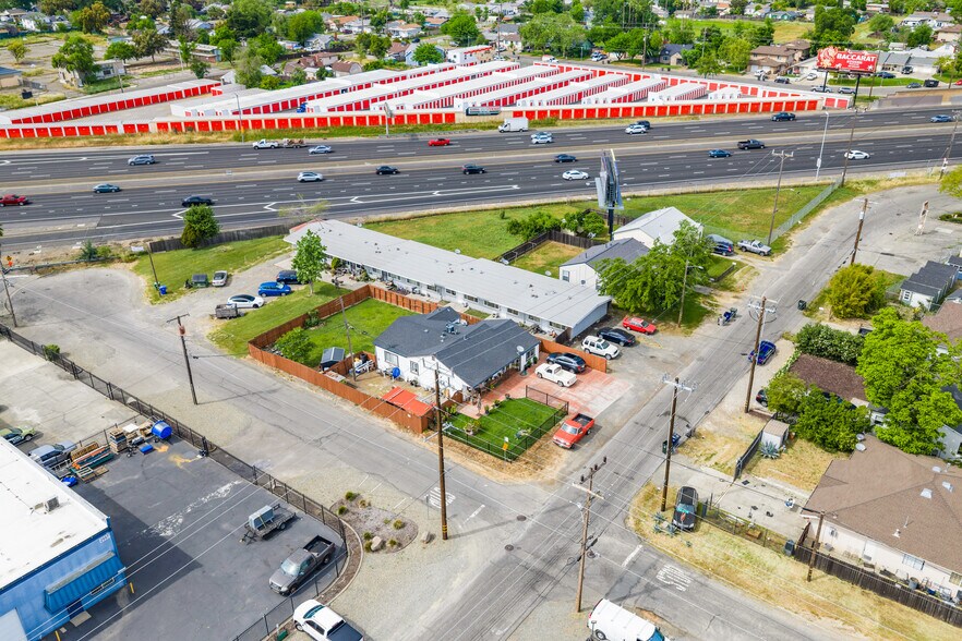More Photos Of 2605 Albatross Way, Sacramento Apartments For Sale