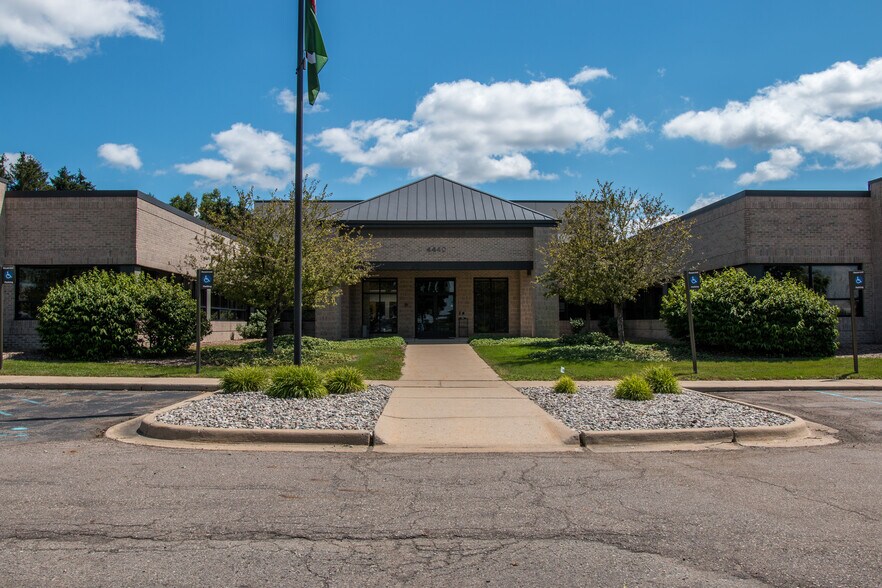 More Photos Of 4440 Hagadorn Rd, Okemos Light Manufacturing For Lease