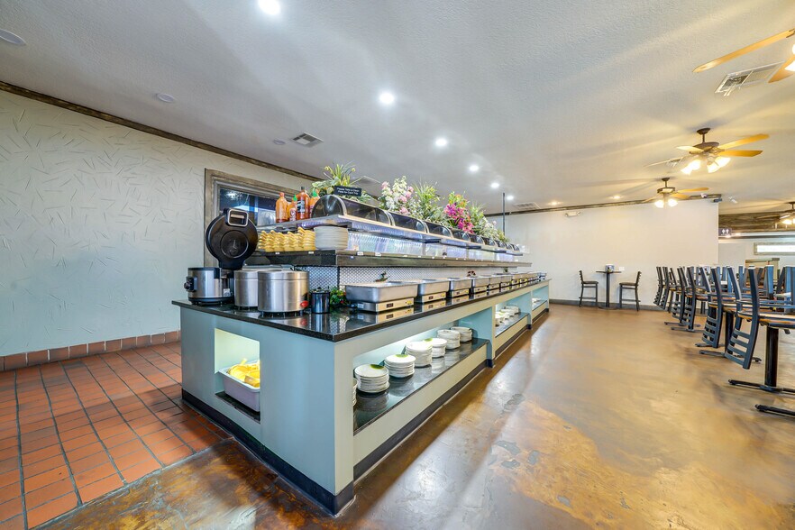 More Photos Of 215 NE 27th Ave, Mineral Wells Restaurant For Sale