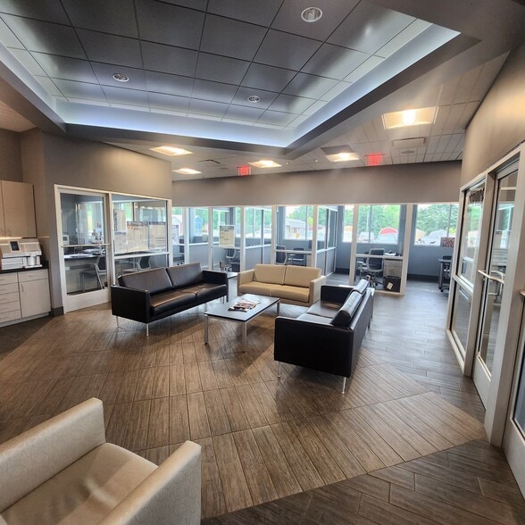 More Photos Of 215 Scharberry Ln, Mars Auto Dealership For Sale