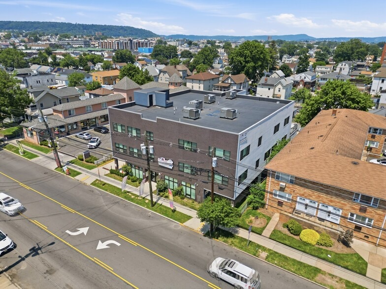 More Photos Of 315-321 Crooks ave, Paterson Schools For Sale