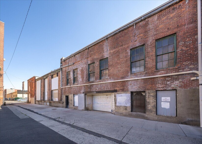 More Photos Of 124 S Jefferson St, Spokane Manufacturing For Sale