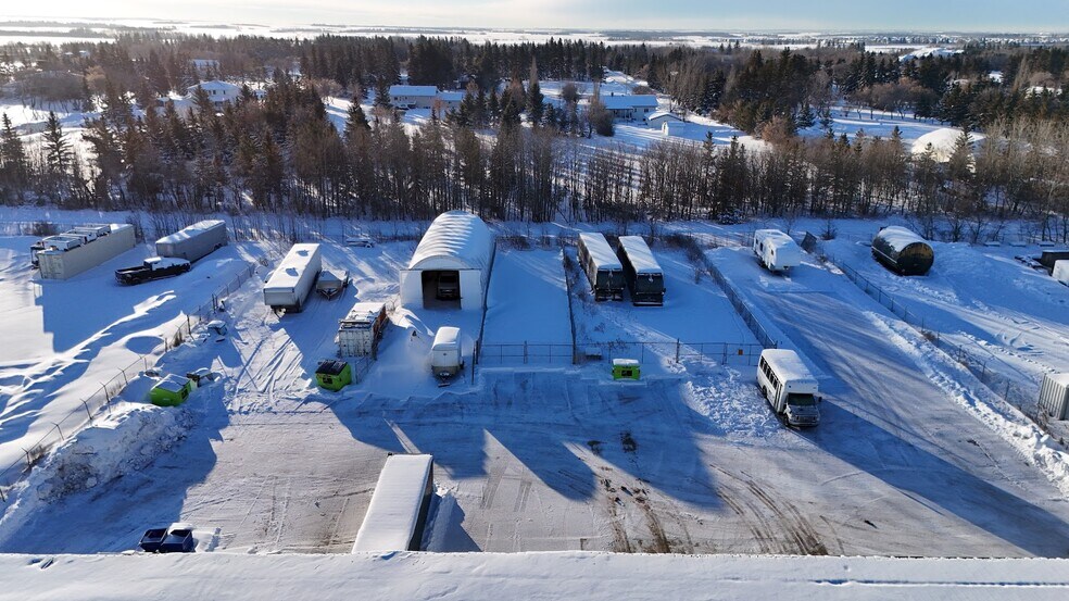 More Photos Of 11113 83 Av, Fort Saskatchewan Warehouse For Sale
