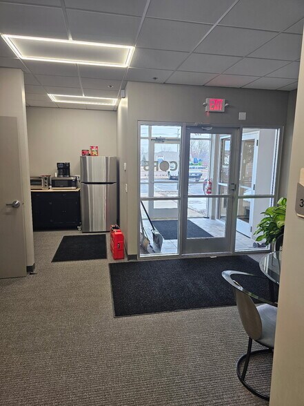 More Photos Of 5500 Cottonwood Ln SE, Prior Lake Warehouse For Lease