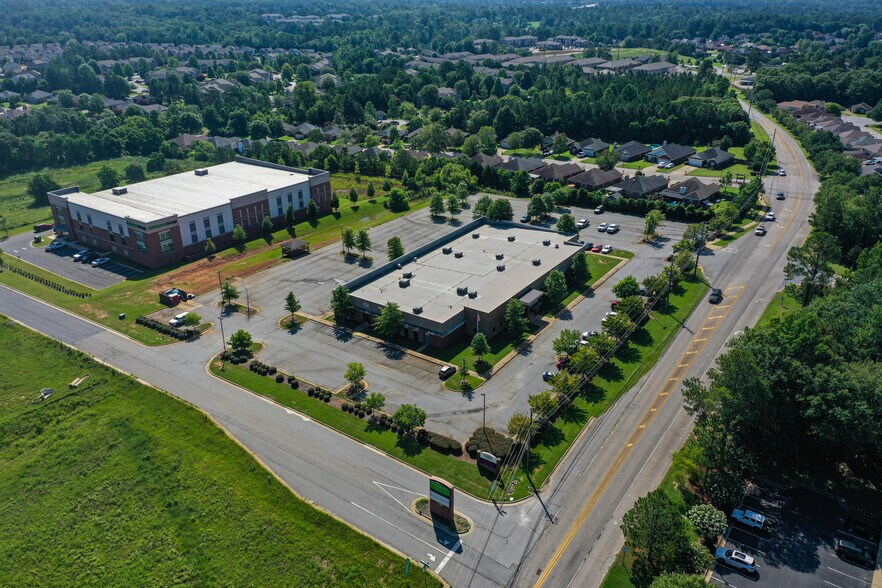 More Photos Of 7300 Blackmon Rd, Columbus Schools For Sale