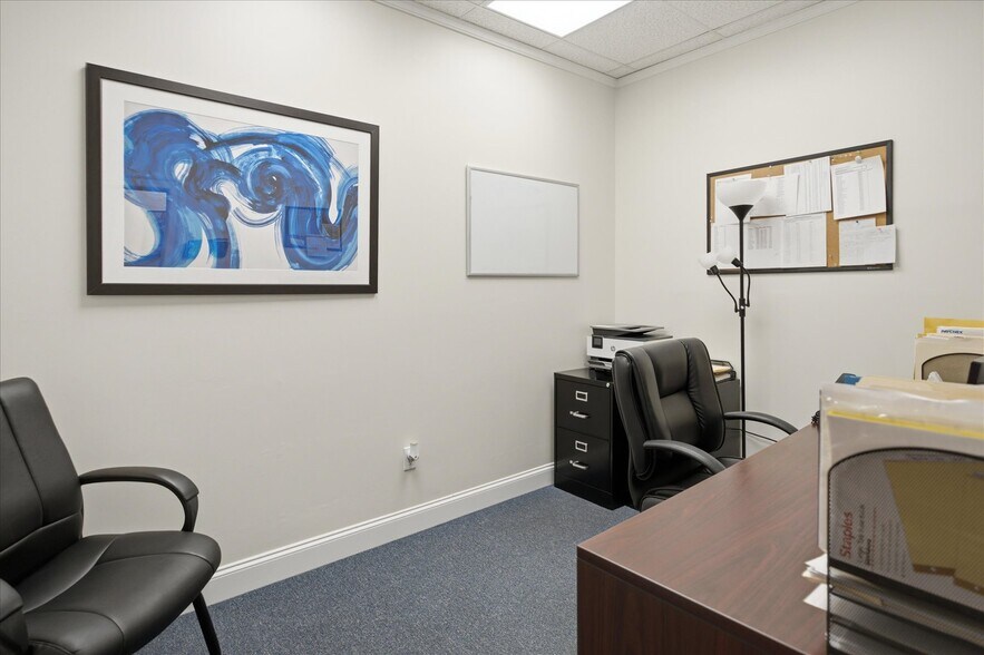 More Photos Of 1038 West Jericho Tpke, Smithtown Office For Sale