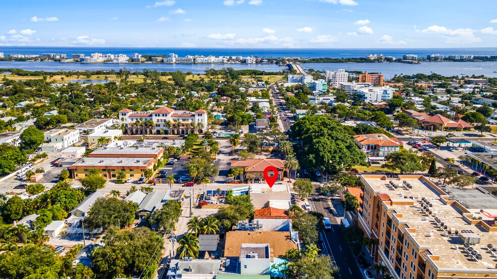 More Photos Of 502-504 Lucerne Ave, Lake Worth Restaurant For Lease