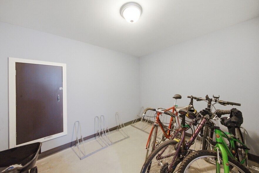 More Photos Of 1640-1642 W Fargo Ave, Chicago Apartments For Sale