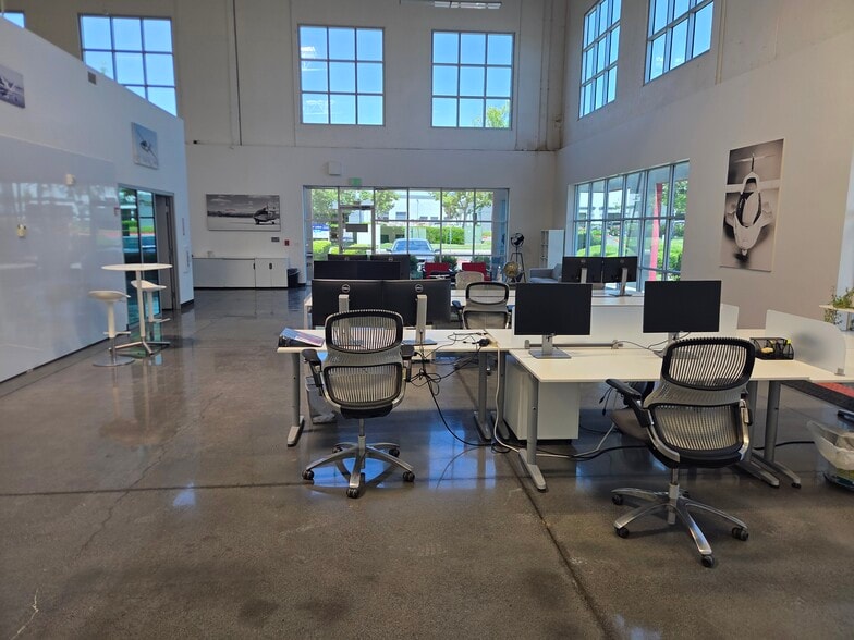 More Photos Of 2141 Icon Way, Vacaville Warehouse For Lease