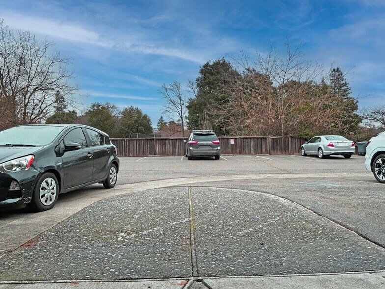 More Photos Of 456 South E St, Santa Rosa Office Residential For Lease