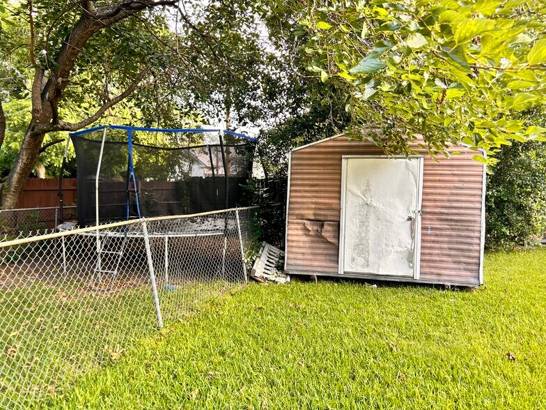 More Photos Of 511 E 13th Ave, Cordele Specialty For Sale