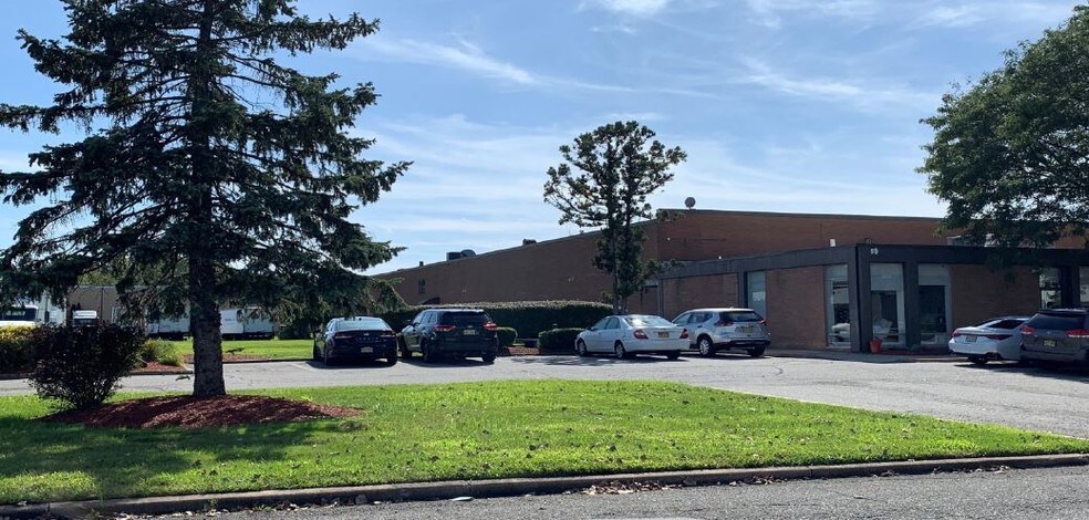 More Photos Of 140 LeGrand Ave, Northvale Manufacturing For Lease