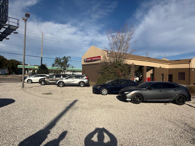 More Photos Of 1109 N Semoran Blvd, Orlando Land For Lease