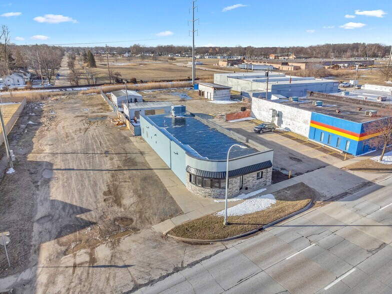 More Photos Of 32413 Michigan Ave, Wayne Freestanding For Sale