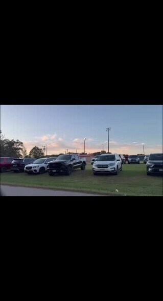 More Photos Of 582 N Maple, Van Land For Sale