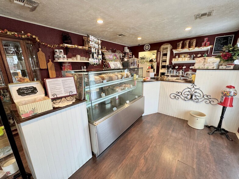 More Photos Of 2275 Old Pleasanton Rd, San Antonio General Retail For Sale