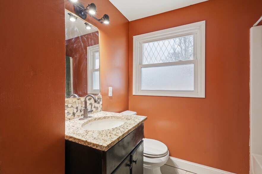 More Photos Of 23589-23593 Van Born Rd, Taylor Freestanding For Sale