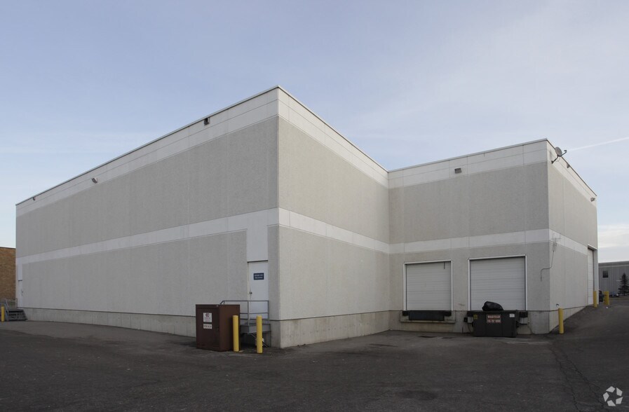 More Photos Of 676 Westburne Dr, Concord Warehouse For Lease